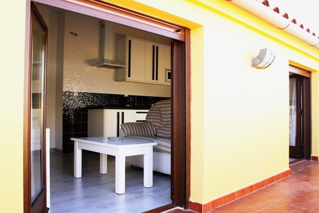 Apartamentos Turisticos Mirayuste Guadalupe  Exteriör bild